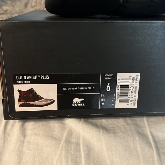 Women’s Sorel boots - Picture 2 of 6